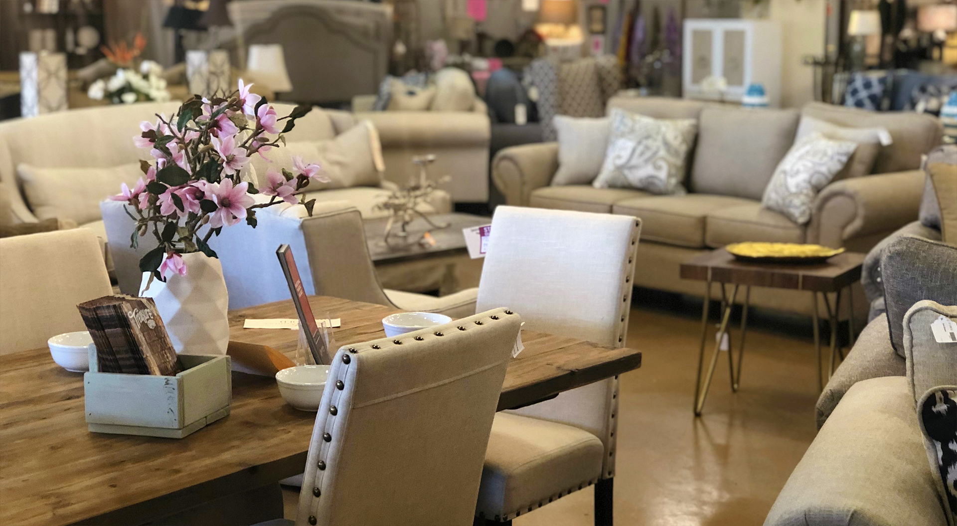 a second home furniture resale business can be a lucrative venture