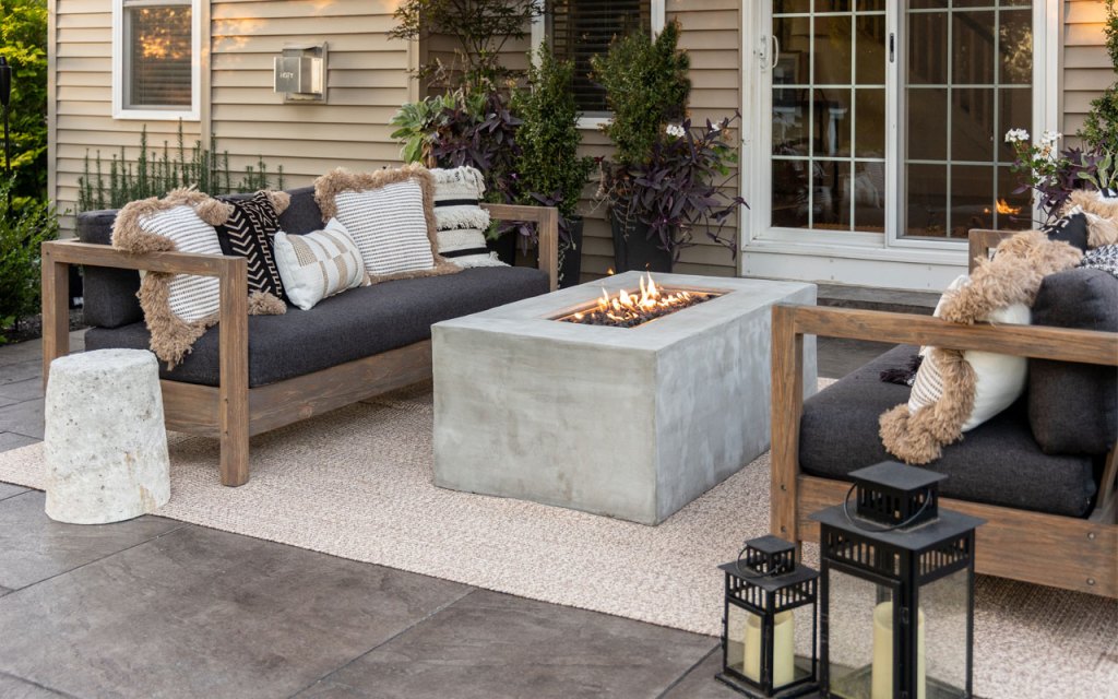 Park home furniture adds charm and functionality to your outdoor living space