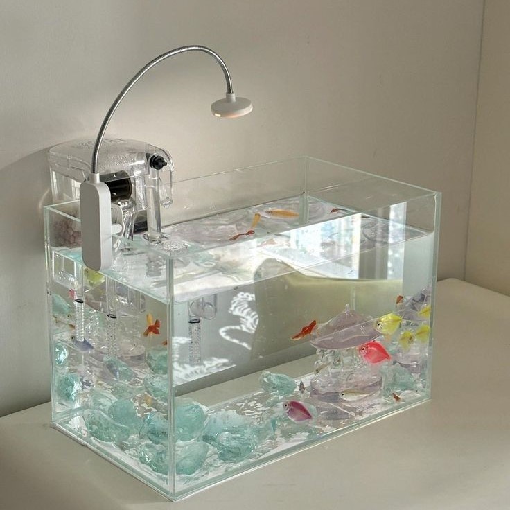 can you use distilled water in a fish tank